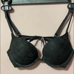Black Victoria’s Secret Bra